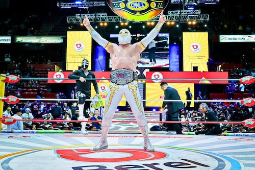 Místico pone el oro en juego: Bárbaro Cavernario va con todo en el Viernes Espectacular