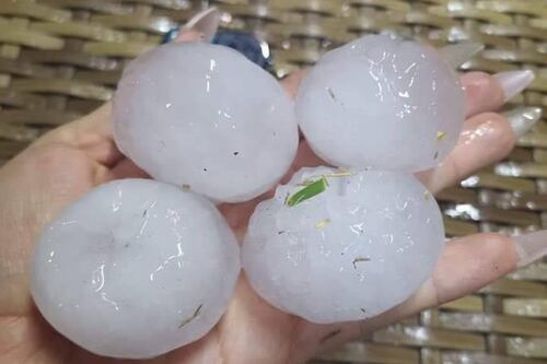Cae granizo del tamaño de una guayaba