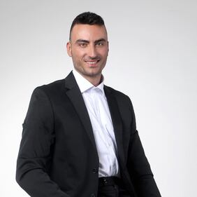 Este certamen o competencia se llevará a cabo en Polonia y este 2023 contará con 38 participantes, cada uno representando a su país de origen.