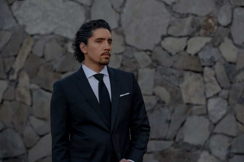 Alex Fernández reinventa su identidad musical