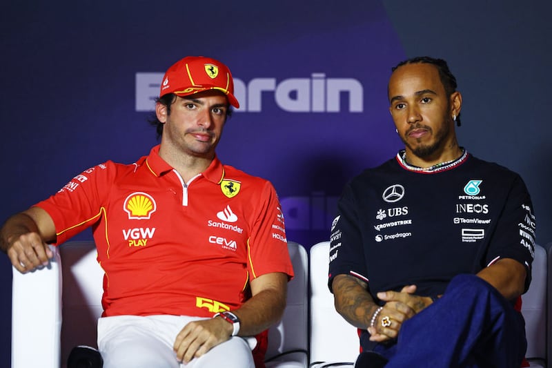 Carlos Sainz y Lewis Hamilton