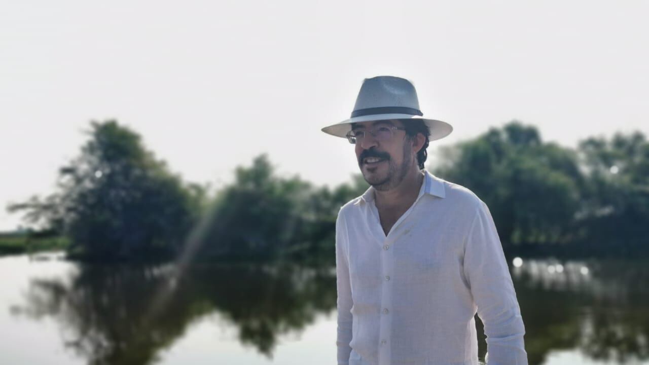 #PolíticaConfidencial Pedro Salmerón tacha nuevos espacios en Radio Educación