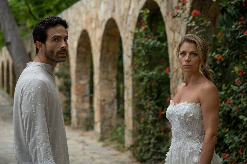 Ludwika Paleta y Osvaldo Benavides estrenan Noche bodas,