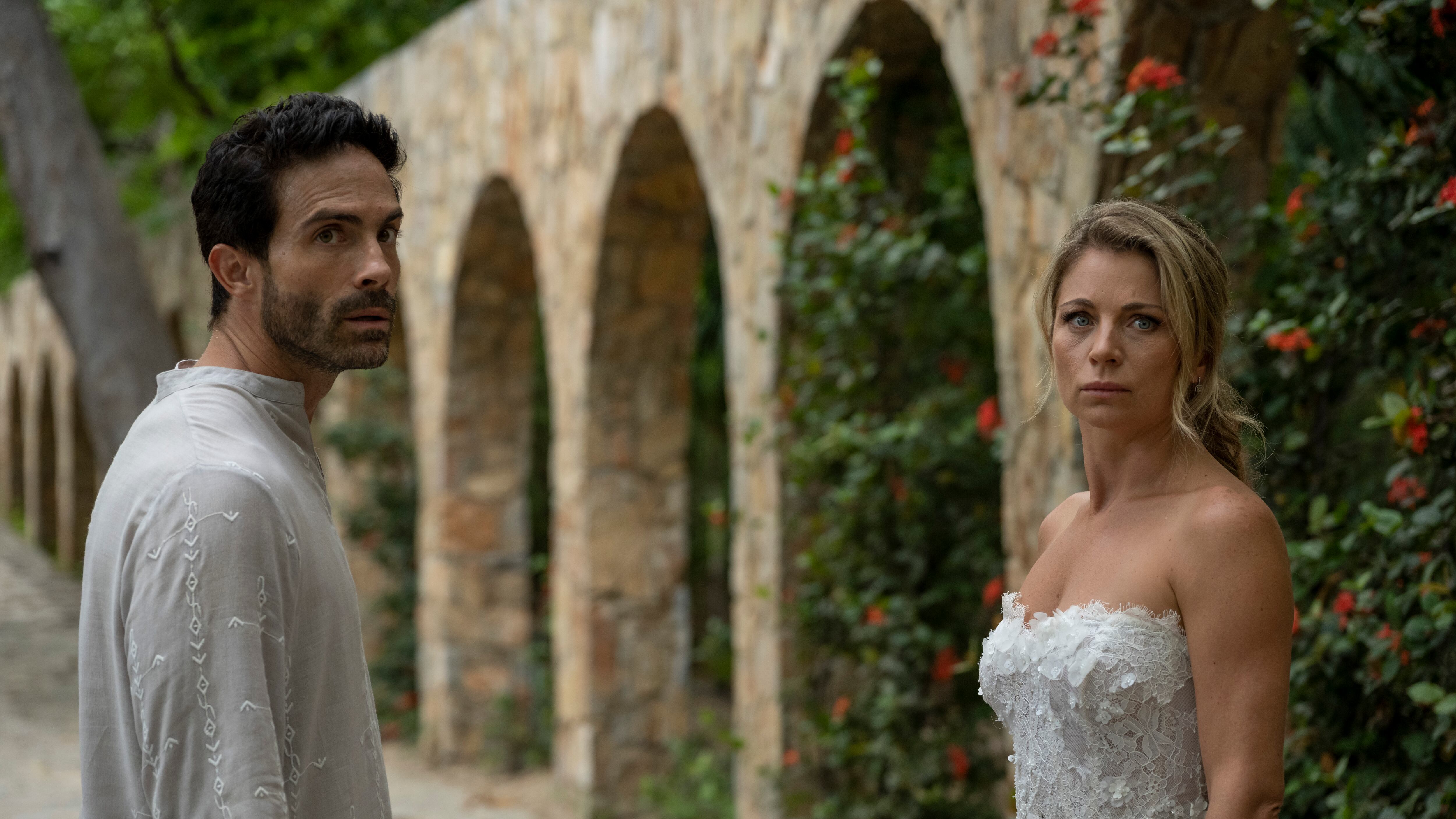 Ludwika Paleta y Osvaldo Benavides estrenan Noche bodas,