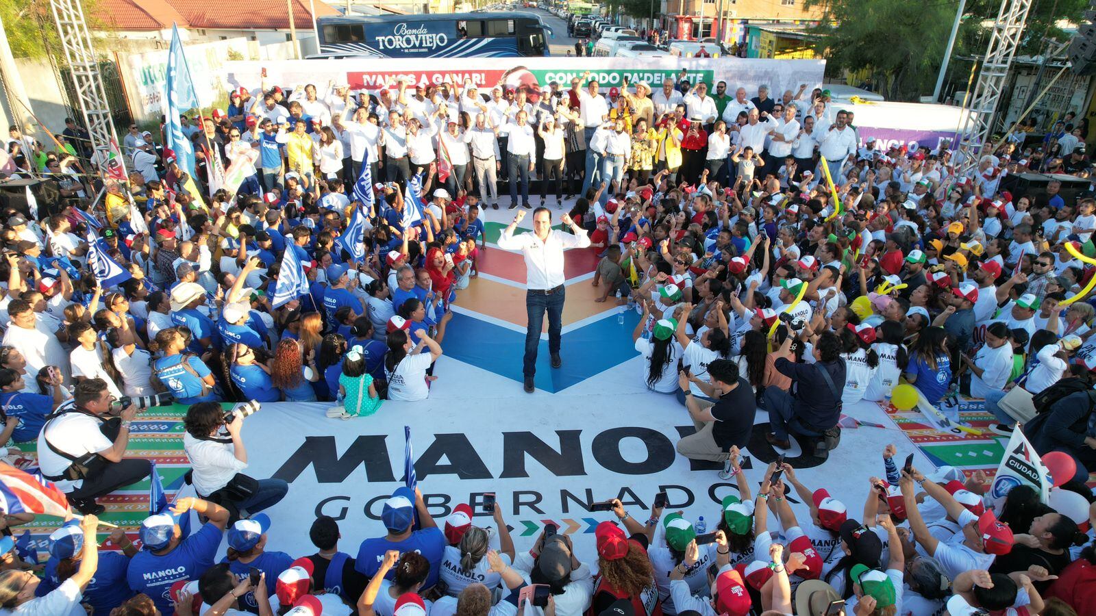 El equipo de campaña de Manolo Jiménez fue decisivo en su victoria.