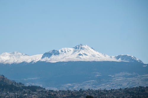 Autoridades implementan operativo vacacional en Nevado de Toluca