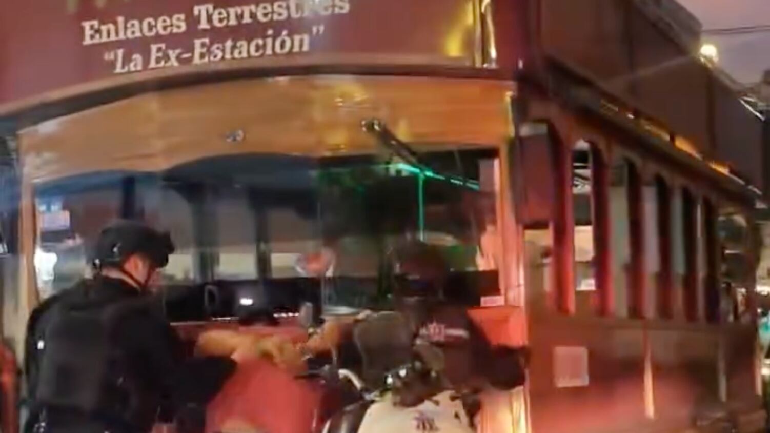 Chofer de Partybus detenido en la capital.