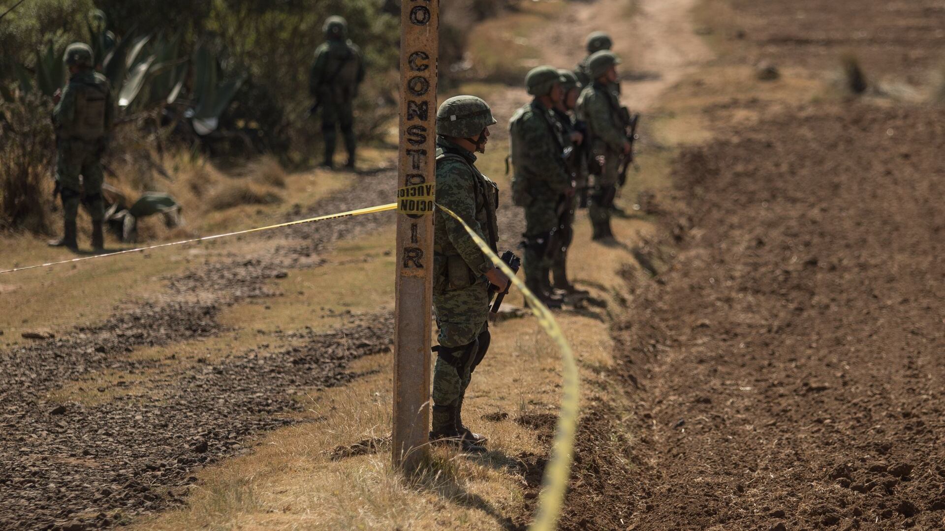 Sedena debe revelar información sobre combate al huachicol: Inai