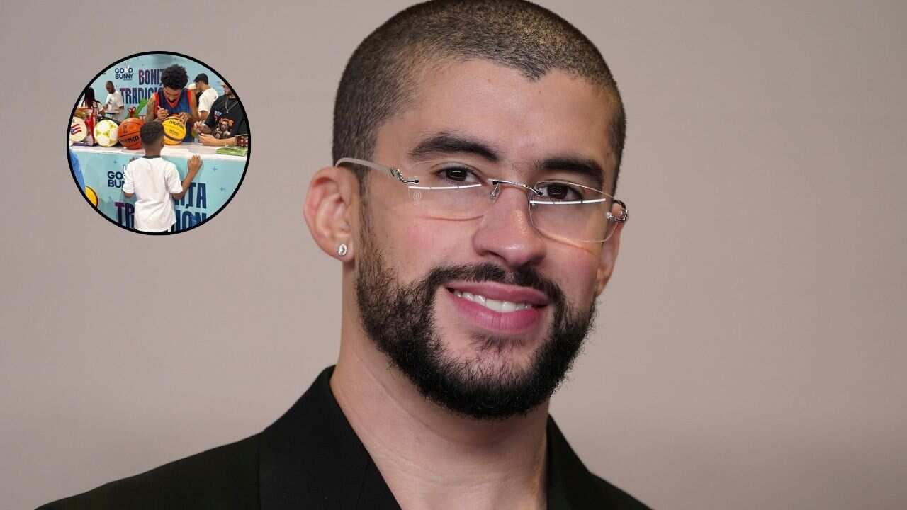 Bad Bunny entrega regalos de Navidad a través de su fundación ‘Good Bunny’