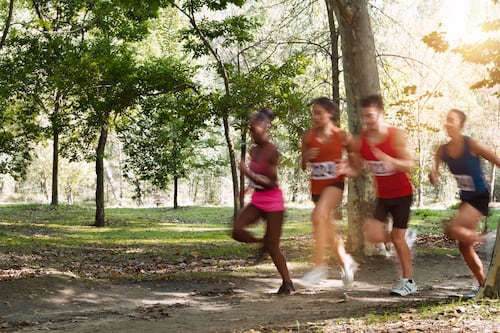 Institución de educación superior celebra 65 años de historia con carrera atlética