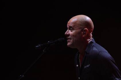 El músico peruano volvió a demostrar su talento arriba del escenario del Pepsi Center WTC, deleitando a sus fanáticos con los temas que han marcado su carrera.