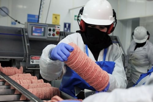 Lo que no ves cuando pides una hamburguesa en McDonald’s