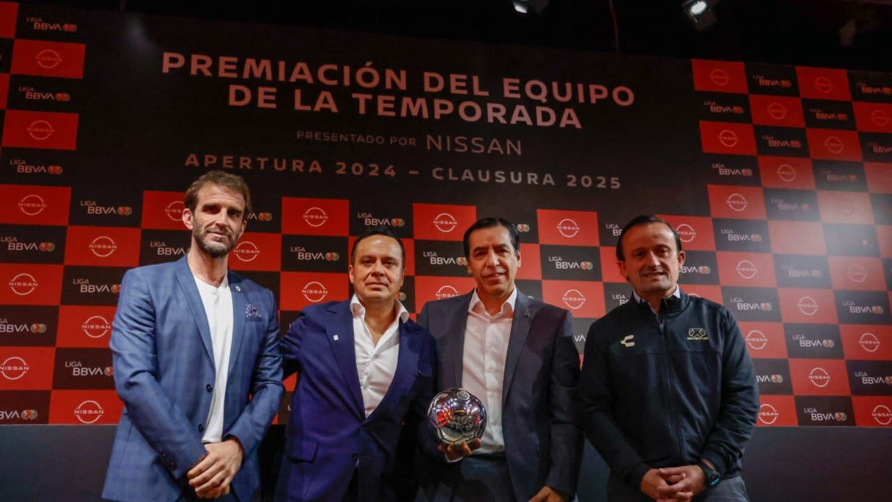 Cruz Azul premiado como el mejor equipo de la temporada