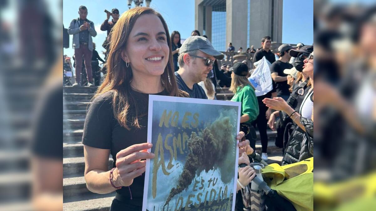 Clariond recibió la semana pasada, de la Cámara de Diputados la constancia que le permite realizar la recolección de firmas.