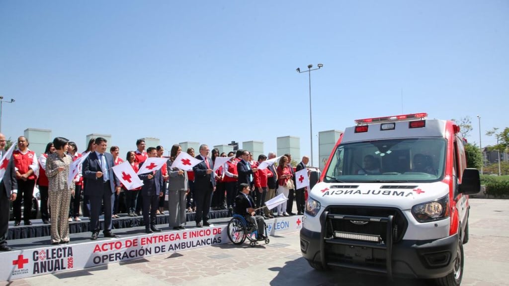Inversión histórica impulsa ambulancias, personal y atención de emergencias sin punto final
