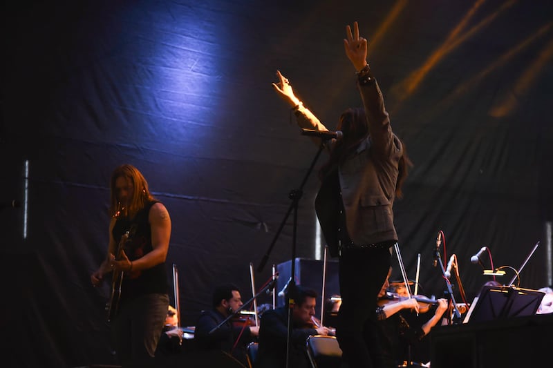 Como en la canción de Jaguares, AMLO, Delfina y Horacio harán historia