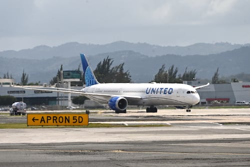 Aerolíneas aumentan sus tarifas de equipaje frente alza en precios de combustible