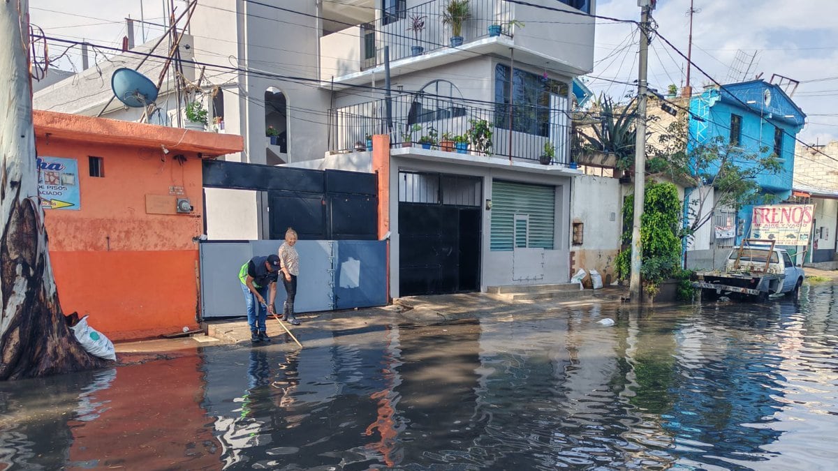 Usuarios del Metro enfrentaron retrasos y traslados asistidos entre estaciones de la Línea A debido a las condiciones climáticas