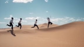 El efecto silueta congelada la está rompiendo te traerá muchos corazones a la publicación por su dinamismo y exclusividad.