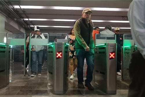 Metro CDMX: Adiós torniquetes en el Zócalo, estrena nuevas puertas y cambia la forma de entrar