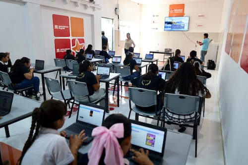 Arranca el programa “Jalisco Presente” para escuelas de tiempo completo; sumarán 20 planteles