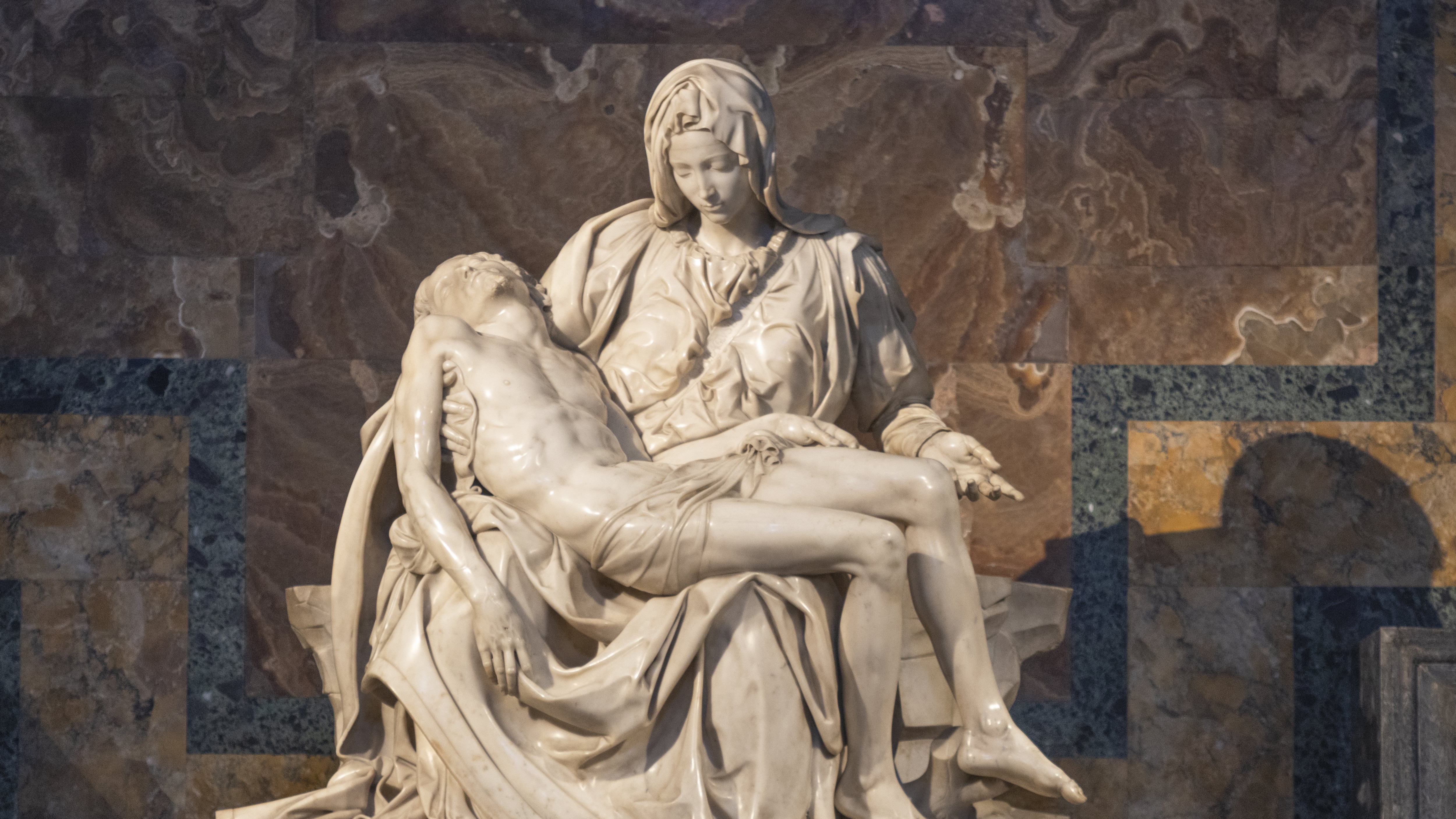 La Piedad del Vaticano o Pietà es un grupo escultórico en mármol realizado por Miguel Ángel entre 1498 y 1499.