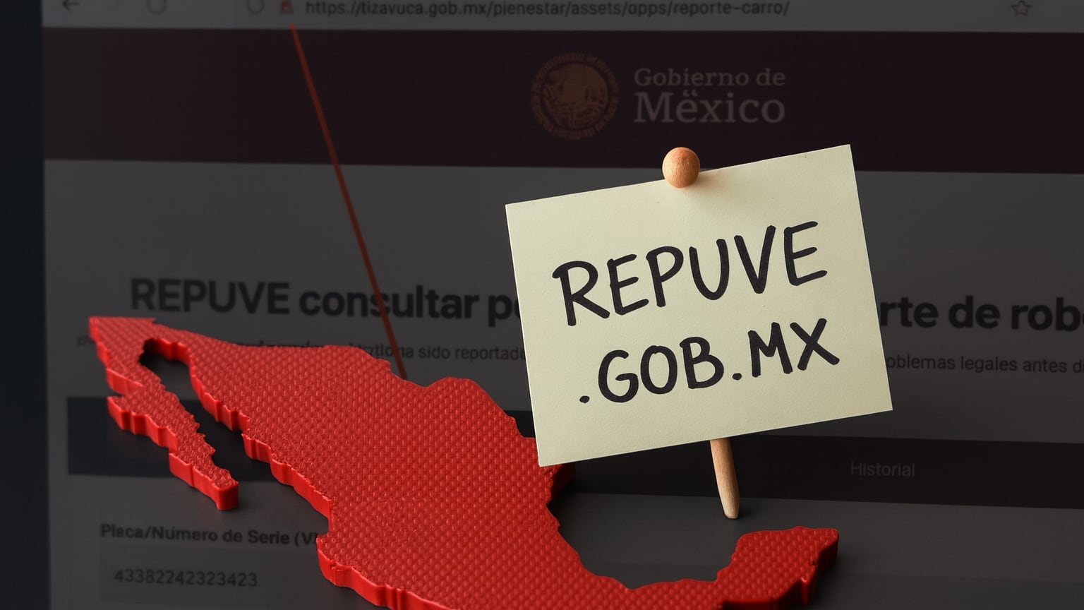 Los delincuentes simulan consultas exitosas y solicitan a las víctimas un pago de $110 pesos mediante transferencias bancarias CLABE.