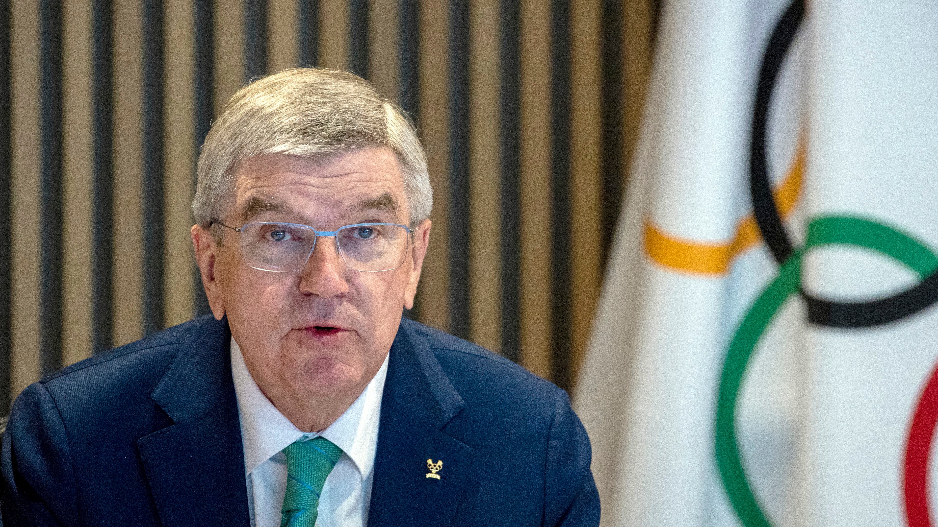 Thomas Bach defiende postura del COI para aceptar a los atletas rusos y bielorrusos en los JJOO de París 2024