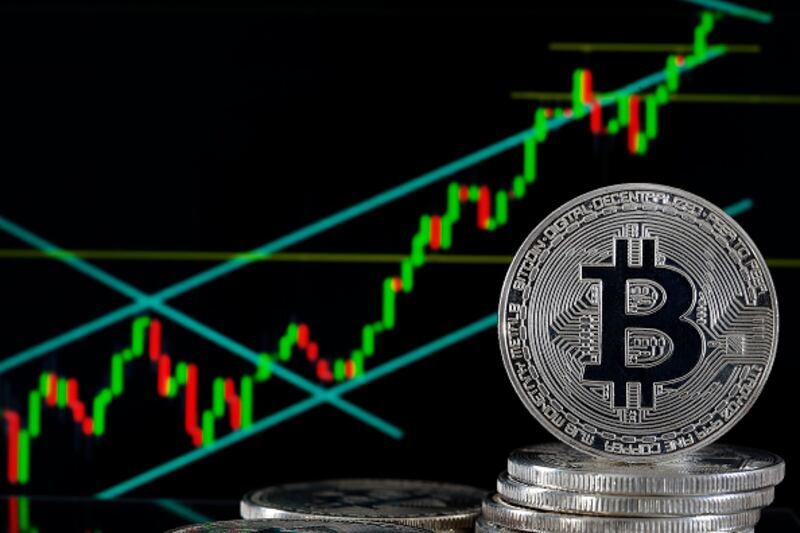 Bitcoins, criptomoneda que está a la alza.