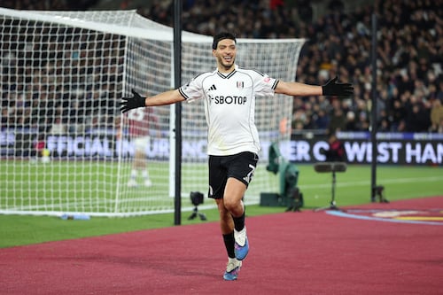 ¡Brutal golazo! Raúl Jiménez silencia al West Ham con agónica anotación en la Premier