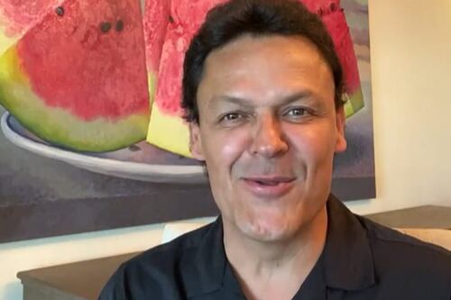 Pedro Fernández comparte tras cámaras de las grabaciones de la serie Malverde y fanáticos deliran