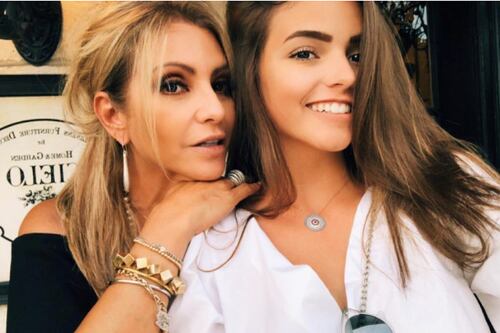 La hija de Daniela Castro hizo su debut como cantante