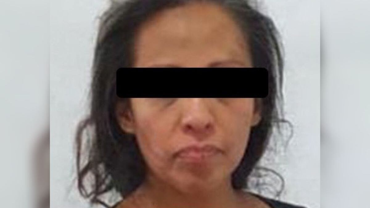 Mujer intenta matar a su sobrina en Tlalnepantla.