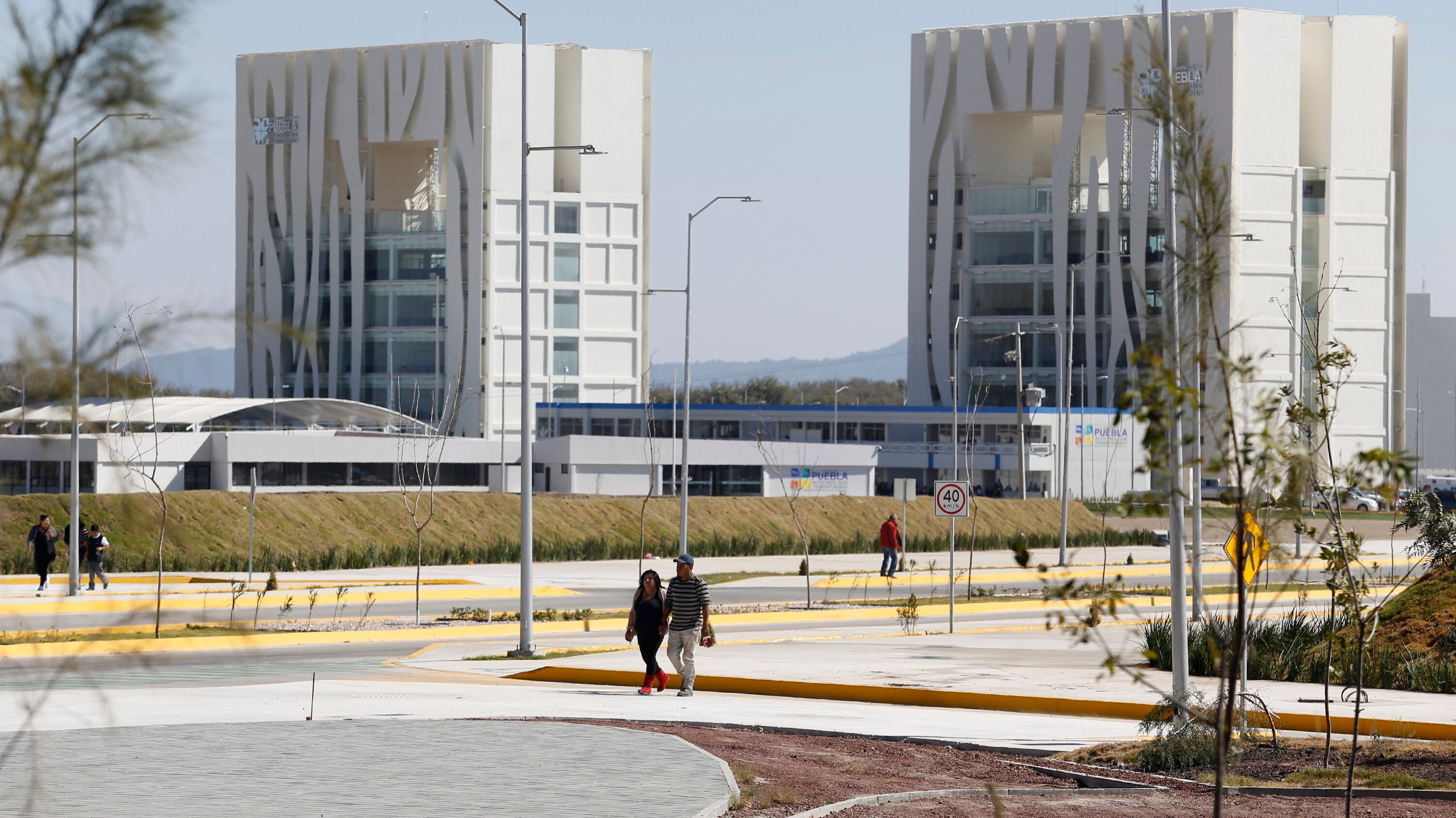 Sin avances, traslado de oficinas centrales de SEP a Puebla