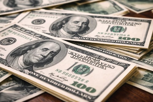 Precio del dólar hoy viernes 26 de diciembre: el peso se mantiene estable tras Navidad