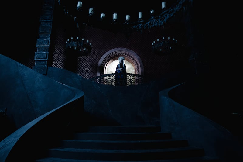 Luc Besson y Caleb Landry Jones reinventan al vampiro más famoso del mundo.