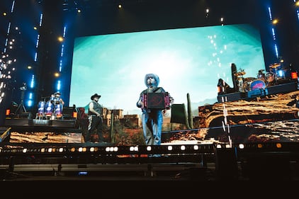 Las Vegas fue testigo de la primera presentación de la agrupación que se embarcará por un tour para promocionar su último lanzamiento discográfico, por lo cual recorrerán las principales ciudades de Estados Unidos y México, dejando en claro su poder en la industria dentro del regional mexicano.