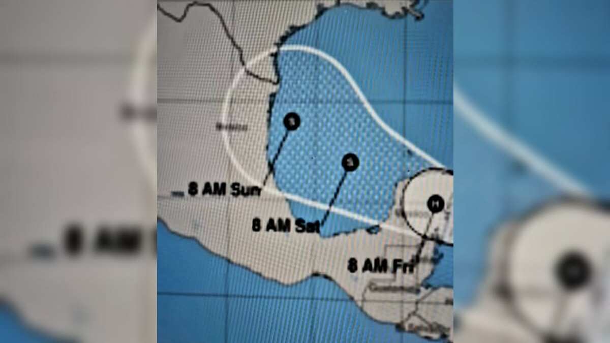 La imagen del Centro Nacional de Huracanes indica la trayectoria de "Beryl" al estado.