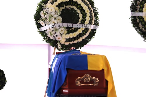 Homenajean a elemento de la FE fallecido en GDL durante enfrentamiento armado