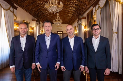 Gobernador anuncia ajustes en su equipo de trabajo
