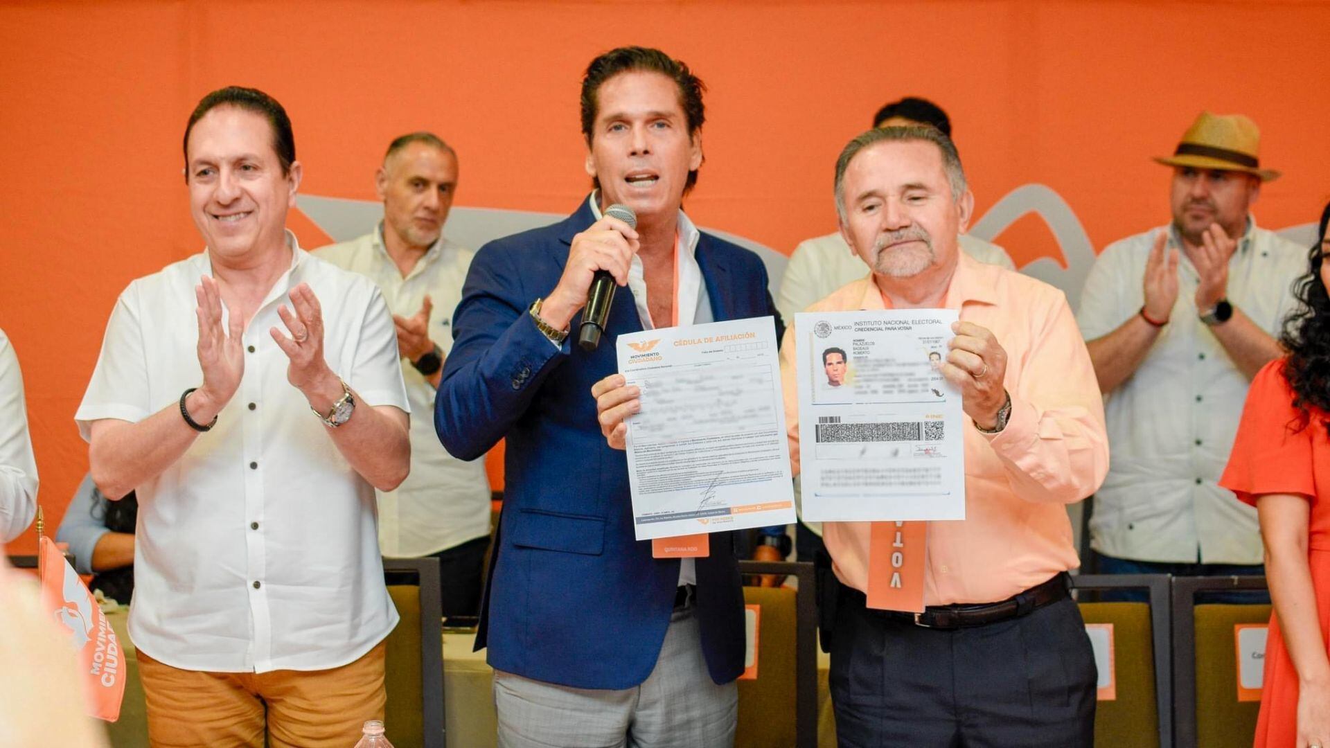 Roberto Palazueos se afilia a Movimiento Ciudadano para ser senador