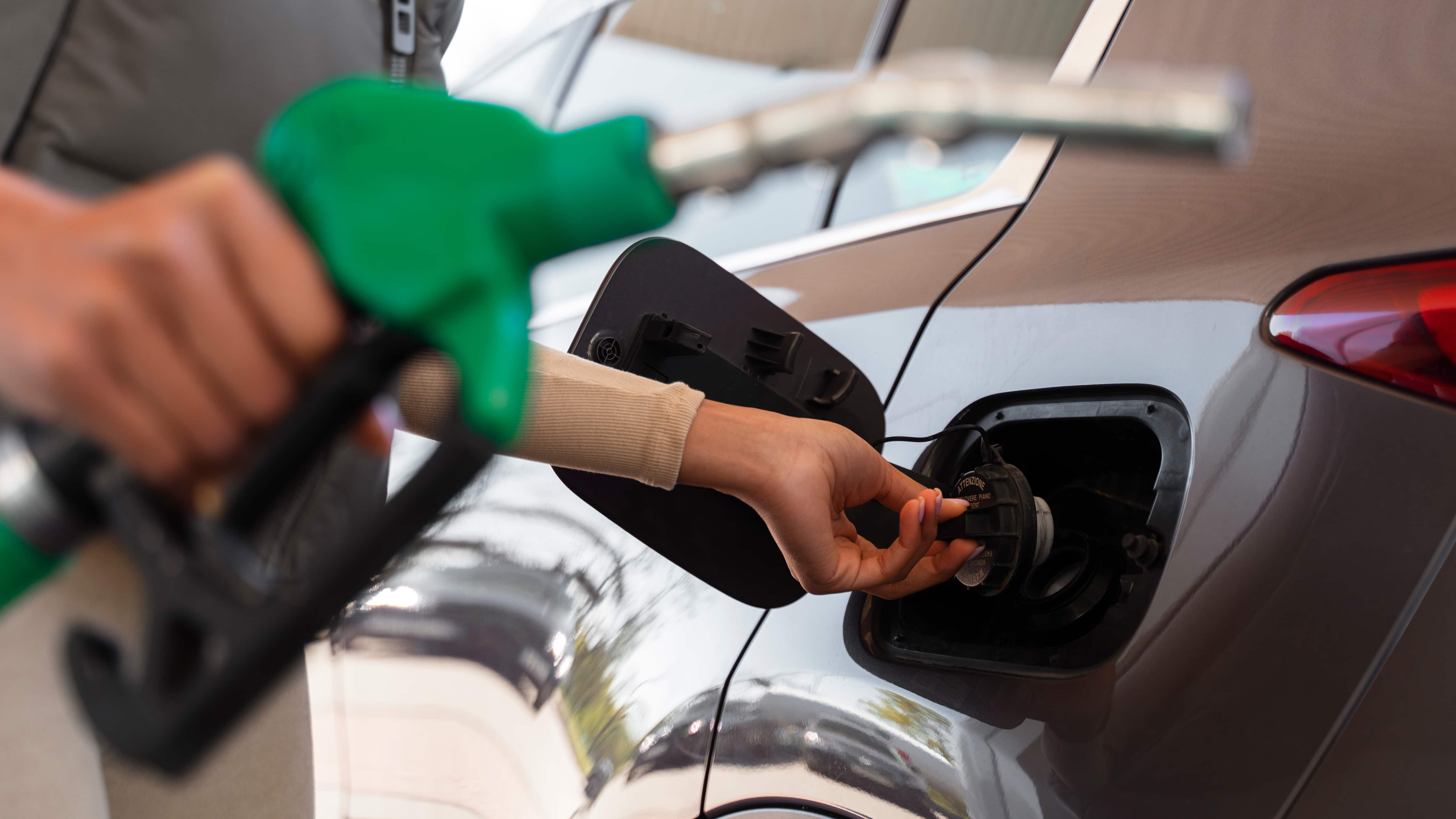 A história do idoso que parou em posto para abastecer e saiu do local com mais de R$ 3 milhões