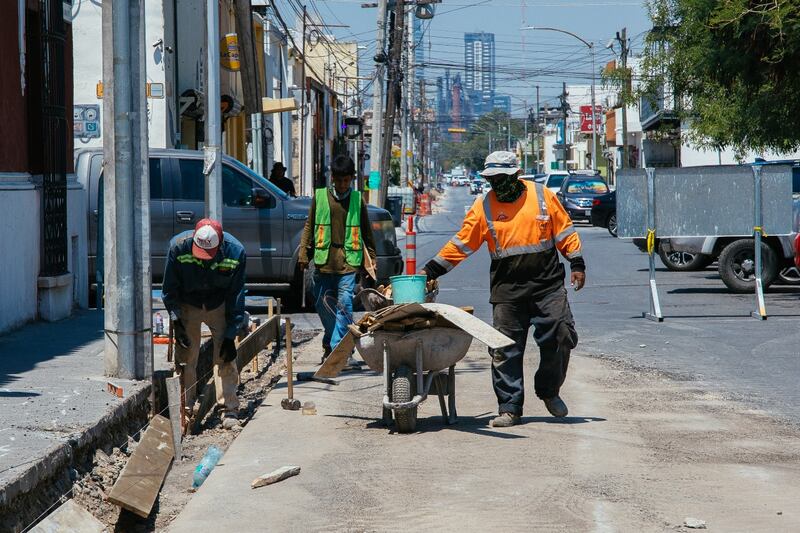Se instalarán nuevas bancas, luminarias y se construirán cajones de estacionamiento.