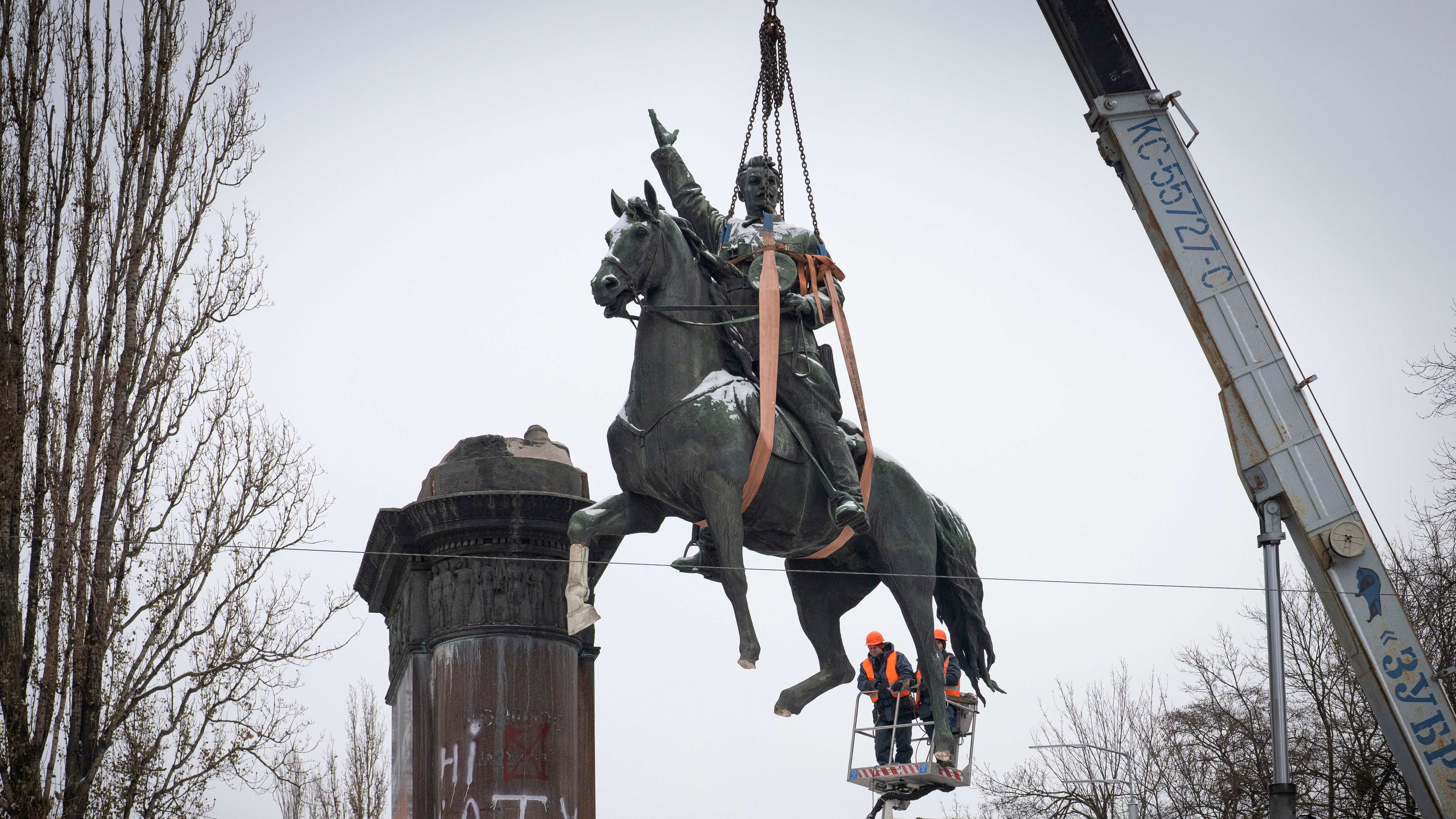 Estatua de Mykola Shchors en Kiev.