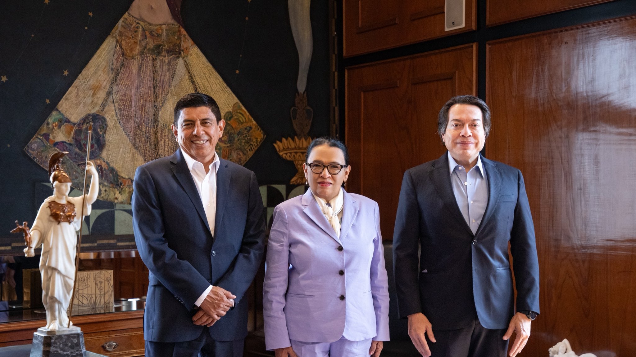 Se reúne titular de la SEP con la secretaria de Gobernación, Rosa Icela Rodríguez, y con el gobernador de Oaxaca, Salomón Jara
