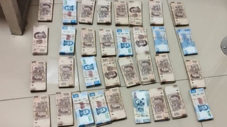 Detienen a pasajero en Aeropuerto de Monterey con 1.7 millones de pesos