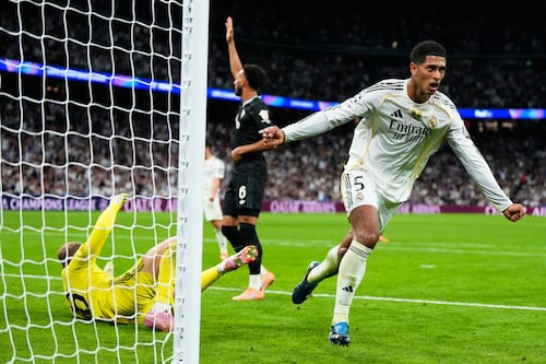 Real Madrid consigue agónico triunfo en una noche de goleadas en Champions League