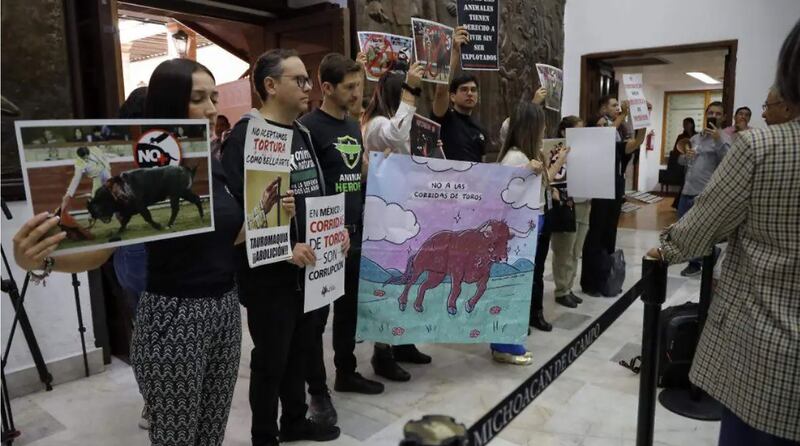 Animalistas en Michoacán