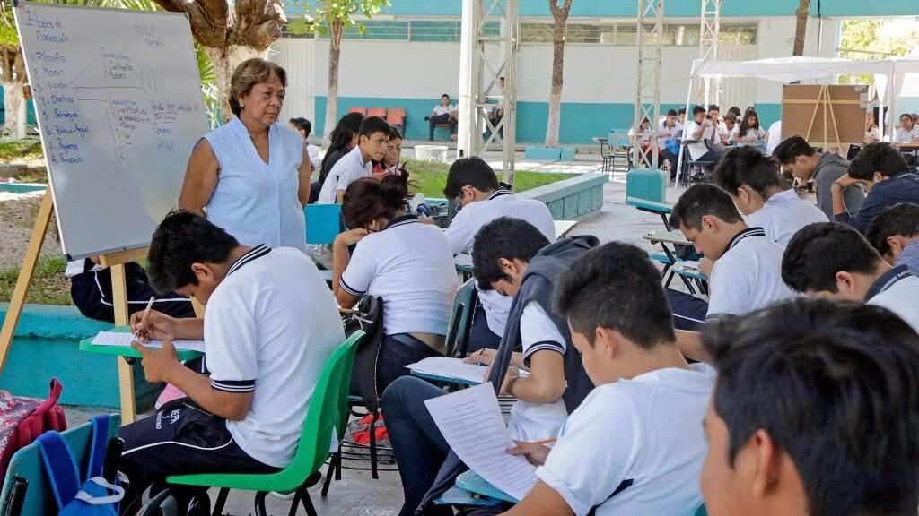 Autoridades de Jalisco señalaron que no se tiene definido en qué escuelas sería este programa piloto.