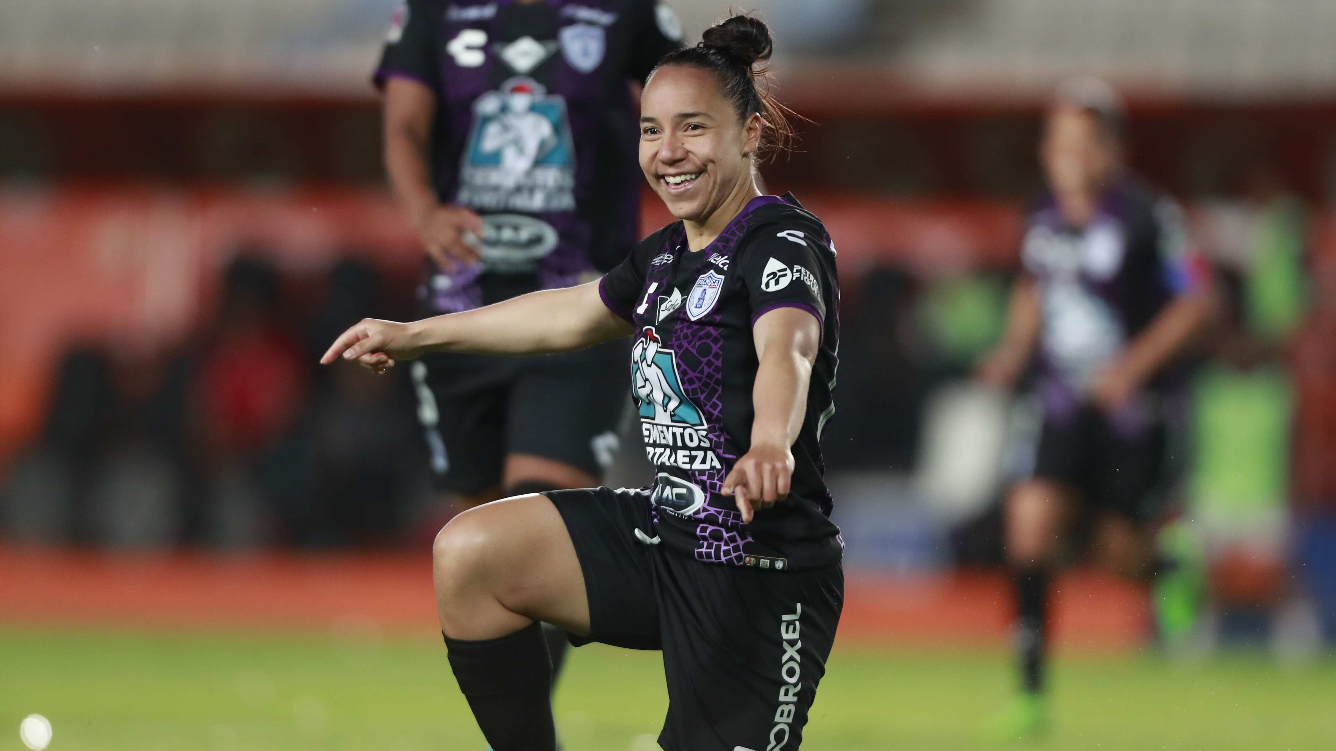 Charlyn Corral consiguió su primer título de goleo en México.